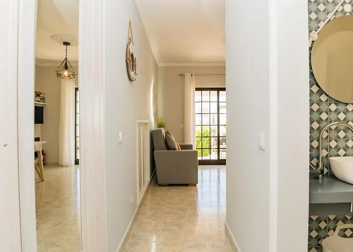 Akisol Sailor アパート